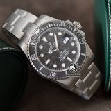 Đồng Hồ Rolex Submariner Carbon Fiber Đen Rep 1:1 Chế Tác Vỏ Bạc Mặt Carbon Đen Dây Kim Loại Oyster
