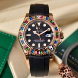 Đồng Hồ Rolex Yacht-Master 40mm 116695 SATS Rep 1:1 Chế Tác Vỏ Vàng Hồng Niềng Bezel Đính Đá Cầu Vồng Mặt Đen Dây Cao Su