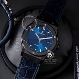 Đồng Hồ Hublot Classic Fusion 42mm Rep 1:1 Chế Tác Vỏ Đen Ceramic Mặt Số Xanh Dương Chải Tia Dây Da Cá Sấu 542.CM.7170.LR