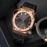 Đồng Hồ Hublot Classic Fusion 42mm Rep 1:1 Chế Tác Vỏ Vàng Hồng Titanium Mặt Số Xám Chải Tia Dây Cá Sấu 542.OX.7081.LR
