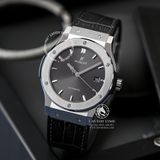 Đồng Hồ Hublot Classic Fusion 42mm Rep 1:1 Chế Tác Vỏ Bạc Titanium Mặt Số Xám Chải Tia Dây Cá Sấu 542.NX.7071.LR