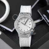 Đồng Hồ Hublot Classic Fusion 33mm Rep 1:1 Chế Tác Titanium Pavé Diamonds Mặt Số Trắng Dây Da