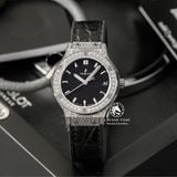 Đồng Hồ Hublot Classic Fusion 33mm Rep 1:1 Chế Tác Titanium Pavé Diamonds Mặt Số Đen Dây Da 581.NX.1171.LR.1704
