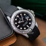 Đồng Hồ Rolex Yacht-Master 42mm 226679TBR Rep 1:1 Chế Tác Vỏ Bạc Đính Đá Pave Mặt Đen Dây Cao Su