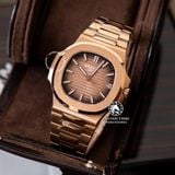 Đồng Hồ Patek Philippe Nautilus 5711R-001 Rep 1:1 Chế Tác Vỏ Vàng Hồng Mặt Nâu Dây Kim Loại