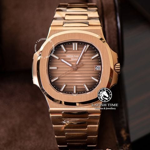 Đồng Hồ Patek Philippe Nautilus 5711R-001 Rep 1:1 Chế Tác Vỏ Vàng Hồng Mặt Nâu Dây Kim Loại