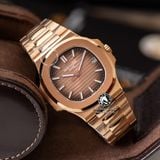 Đồng Hồ Patek Philippe Nautilus 5711R-001 Rep 1:1 Chế Tác Vỏ Vàng Hồng Mặt Nâu Dây Kim Loại