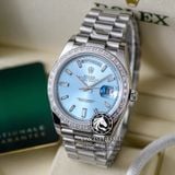 Đồng Hồ Rolex Day-Date 40mm 228396TBR-0002 Rep 1:1 Cao Cấp Vỏ Bạc Niềng Bezel Đính Đá Baugette Mặt Xanh Bằng Cọc Số Đính Đá Baguette Dây Kim Loại