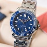 Đồng Hồ Omega Seamaster Diver 300M Co‑Axial Master Chronometer 42 mm 210.30.42.20.03.001 Rep 1:1 Chế Tác Vỏ Bạc Mặt Xanh Dương Dây Kim Loại