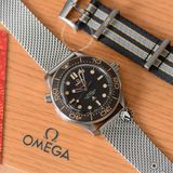 Đồng Hồ Omega Seamaster Diver 300M James Bond 007 No Time To Die 42 mm 210.90.42.20.01.001 Rep 1:1 Chế Tác Vỏ Bạc Mặt Đen Dây Kim Loại