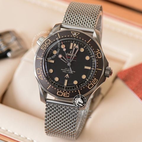 Đồng Hồ Omega Seamaster Diver 300M James Bond 007 No Time To Die 42 mm 210.90.42.20.01.001 Rep 1:1 Chế Tác Vỏ Bạc Mặt Đen Dây Kim Loại