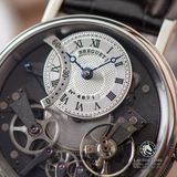 Đồng Hồ Breguet Tradition 7097BB/G1/9WU Rep 1:1 Chế Tác Vỏ Bạc Mặt Trắng Dây Da