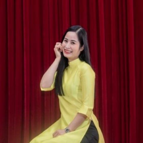 NGHỆ SĨ THÂN THANH GIANG 