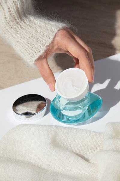  Kem dưỡng hỗ trợ làm mịn da dành cho da thường và da khô Nutri Comfort Cream 