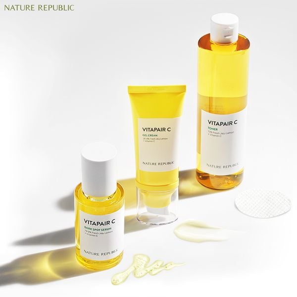  Sữa rửa mặt dưỡng sáng da Vitapair C Foam Cleanser 150ml 