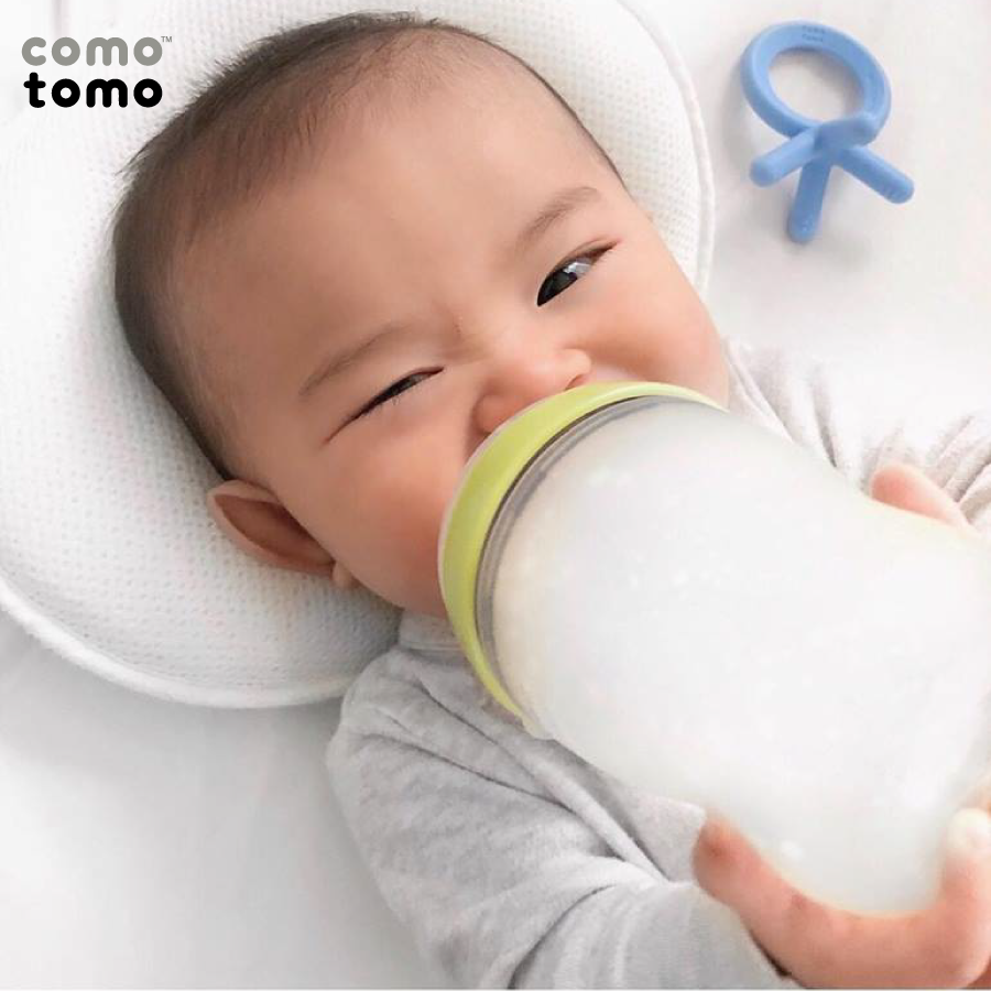 BÌNH SỮA SILICONE COMOTOMO 250ML - XANH