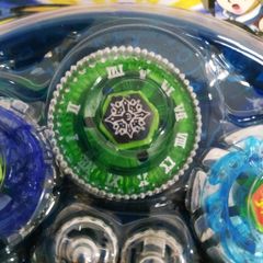 Đồ Chơi Set 4 Con Quay Cho Bé