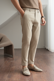  QUẦN KAKI NAM LƯNG CO RÚT 150-SLIM FIT KEM BE 