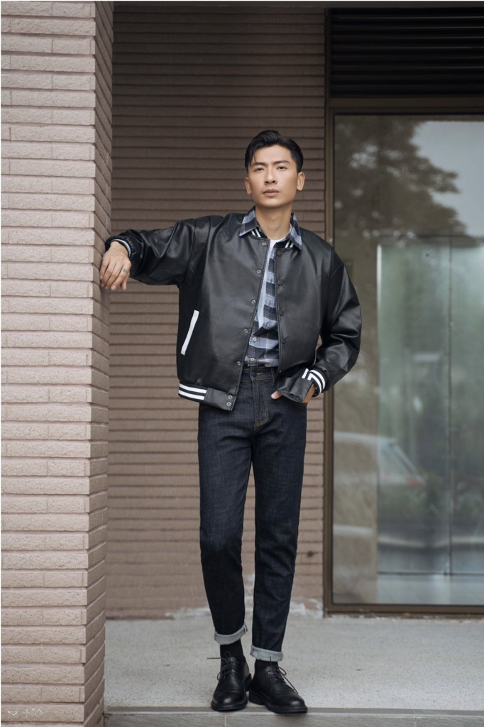  KHOÁC NAM 3814-ĐEN VIỀN TRẮNG 