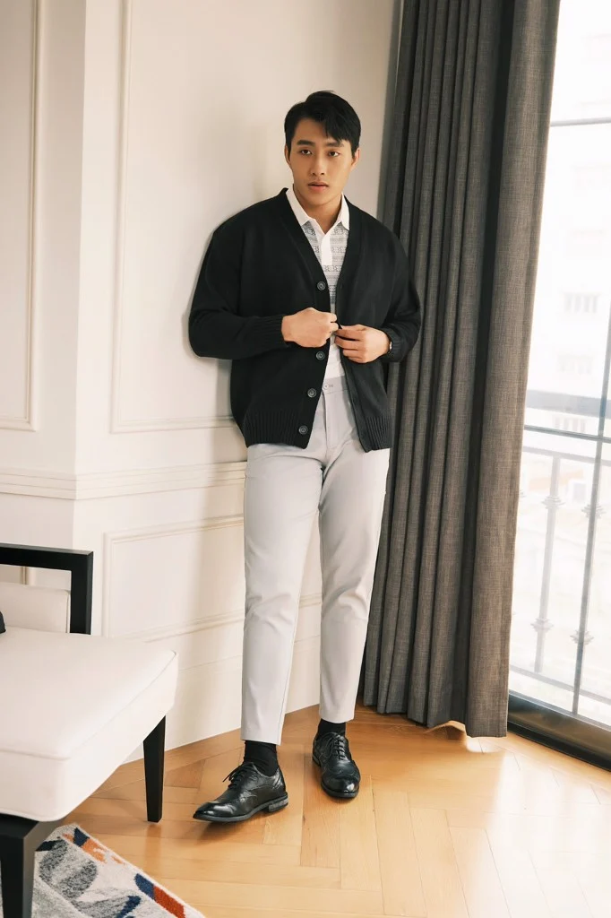  KHOÁC NAM DỆT KIM 605-REGULAR FIT ĐEN 