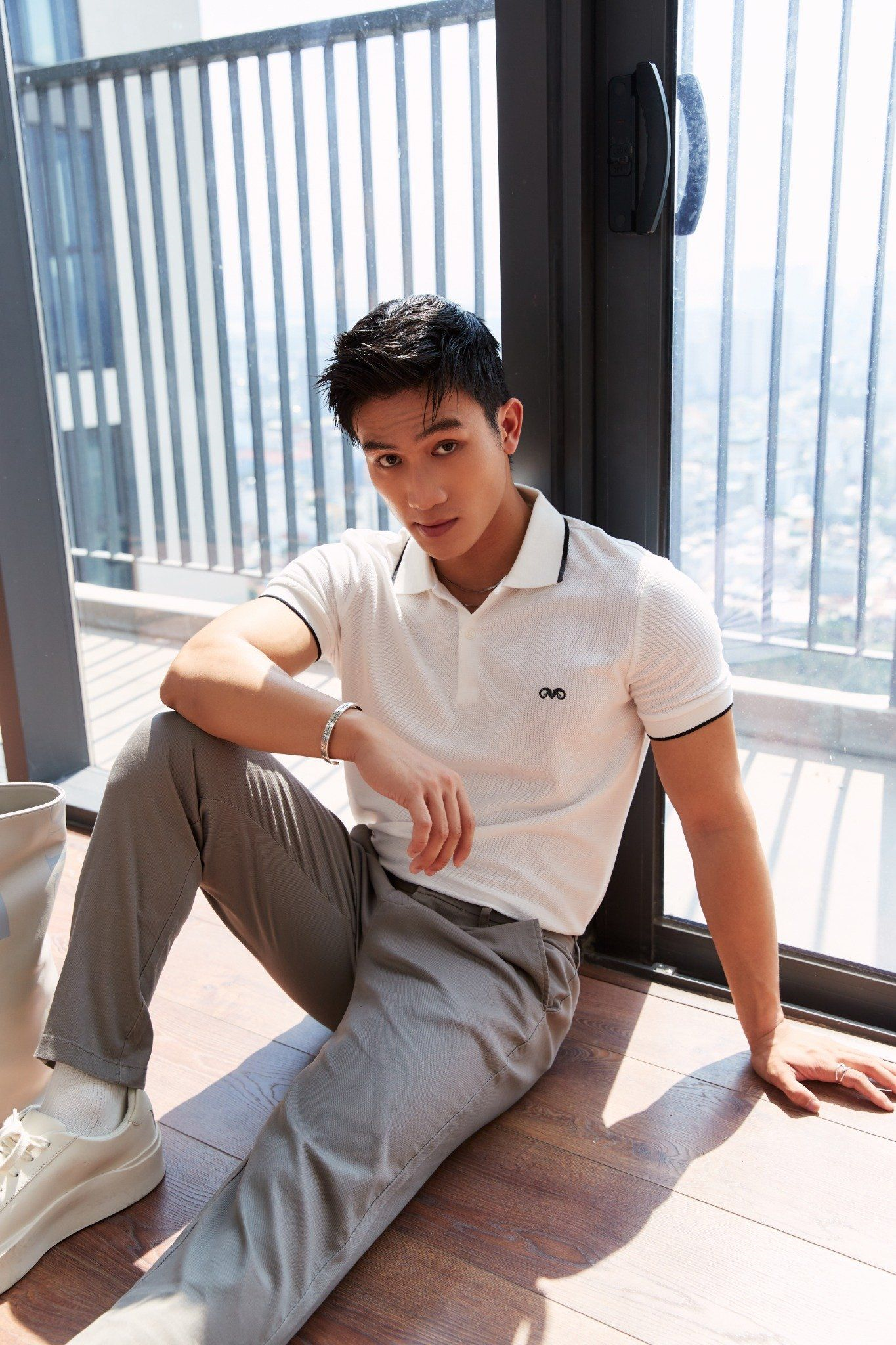  POLO NAM 8875-TRẮNG CHỈ ĐEN CỔ 