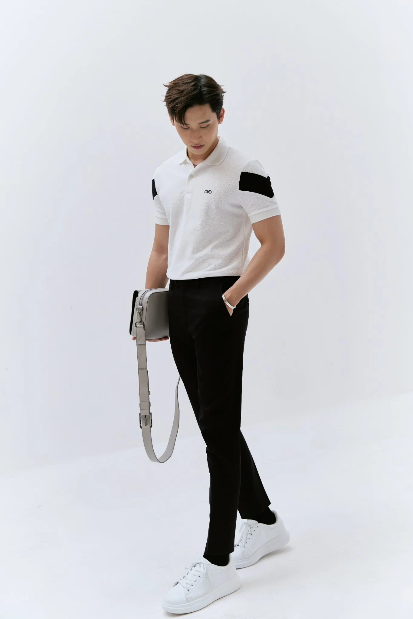  POLO NAM 8877-TRẮNG TAY XÉO ĐEN 