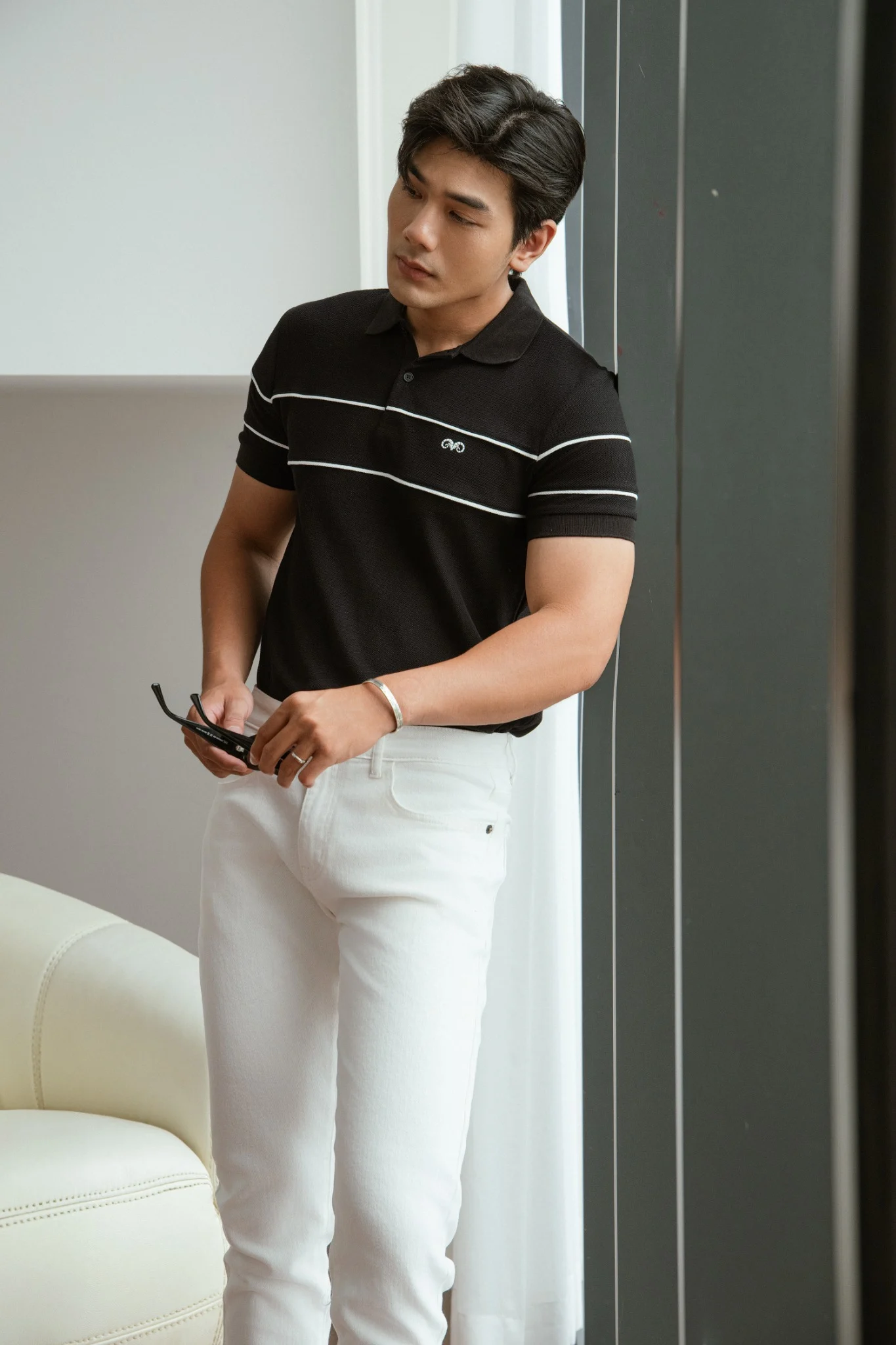  POLO NAM 8887-SLIM FIT ĐEN 2 SỌC NGỰC TRẮNG 