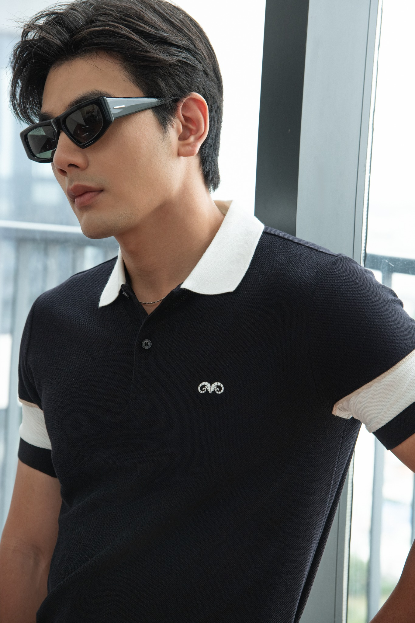  POLO NAM 8889-SLIM FIT ĐEN F TAY TRẮNG 