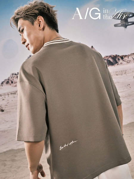  ÁO THUN NAM HT05-LOOSE FIT RÊU OLIU 