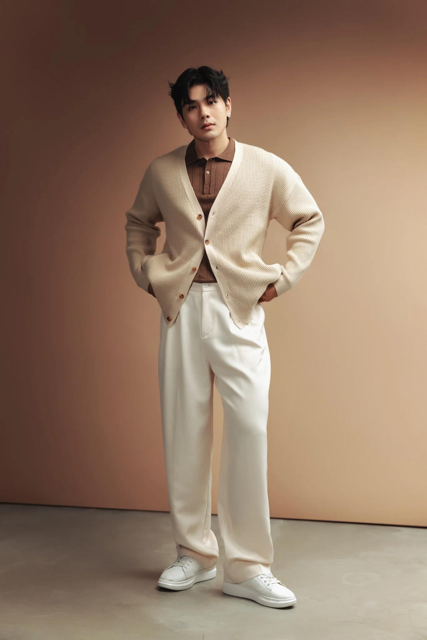  KHOÁC NAM DỆT KIM N733-REGULAR FIT NÂU 