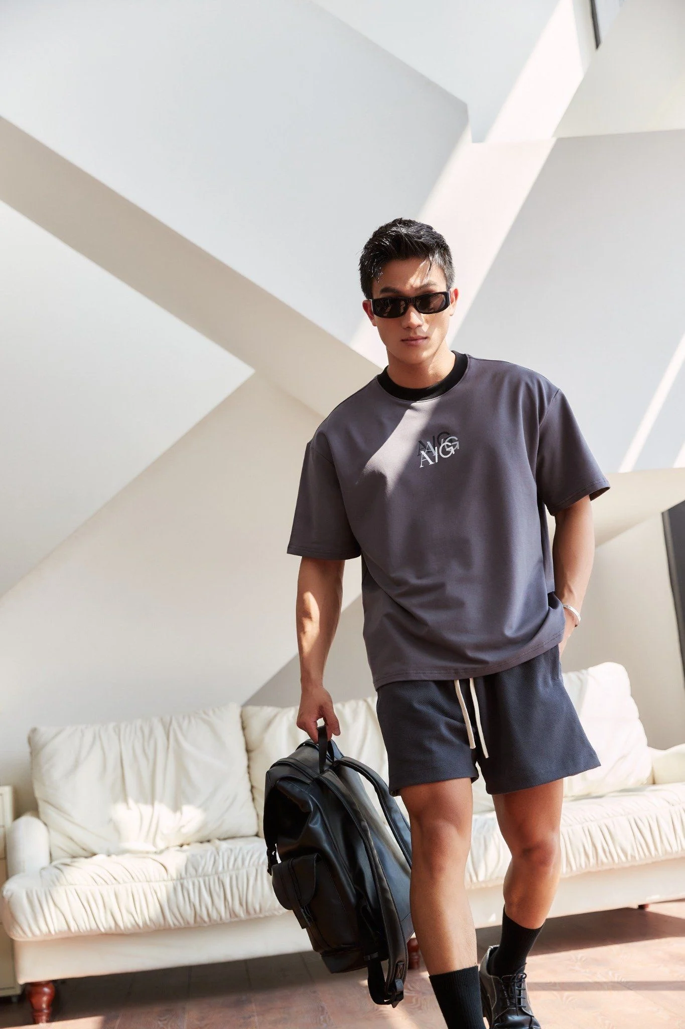  ÁO THUN NAM T708-XÁM CHÌ BO CỔ ĐEN 