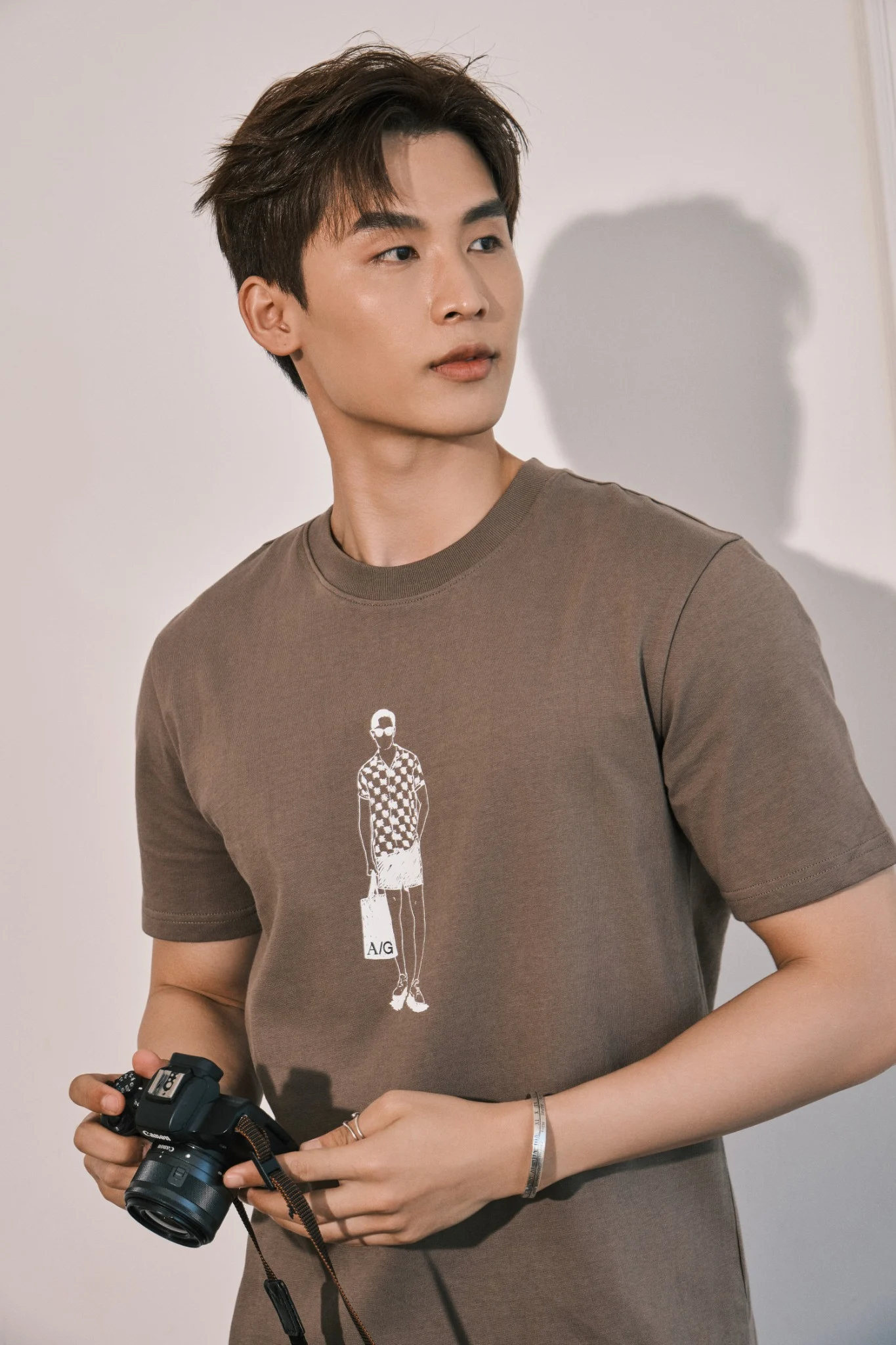  ÁO THUN NAM T724-NÂU 