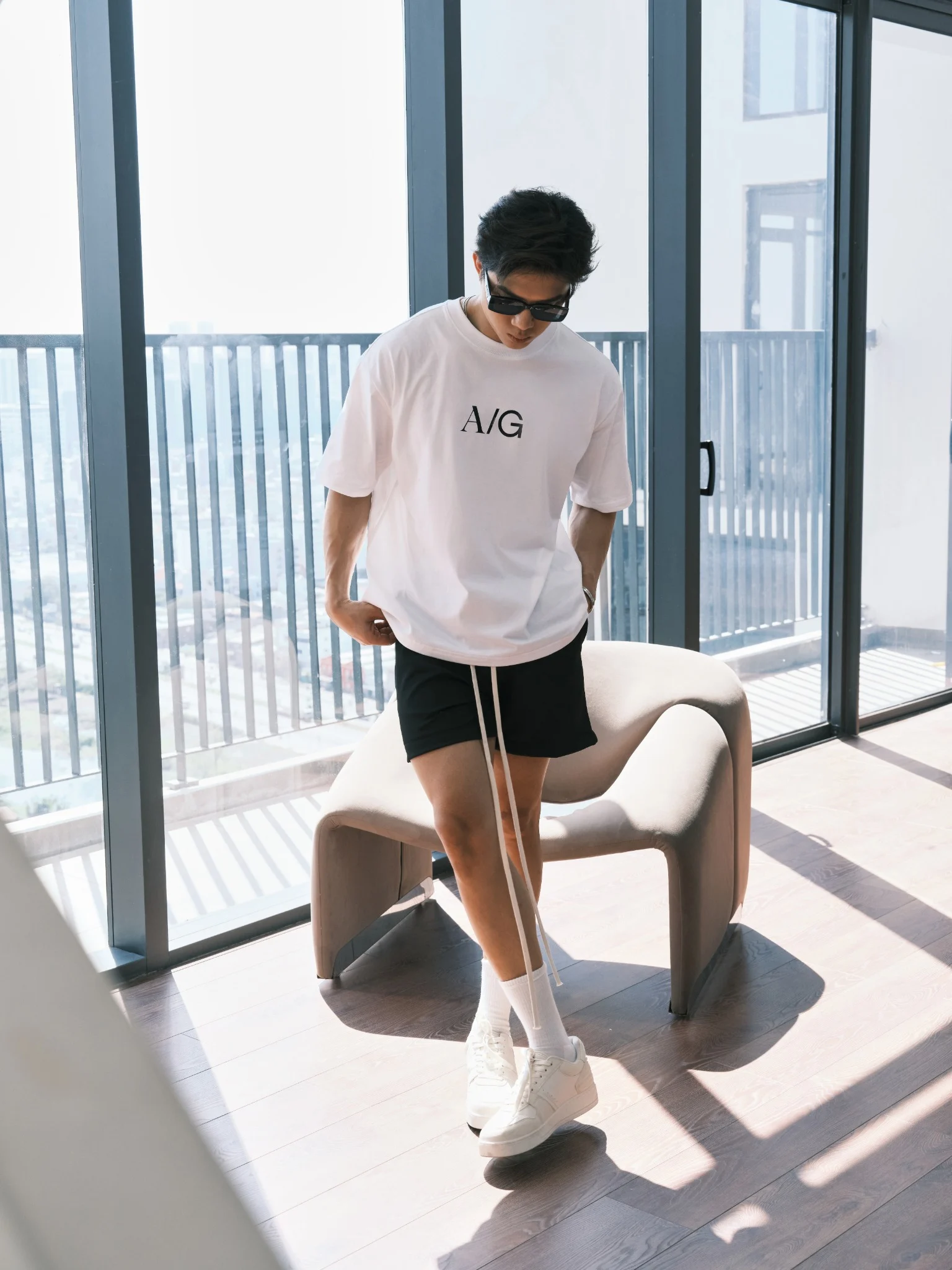  ÁO THUN NAM T738-LOOSE FIT TRẮNG IN AG 