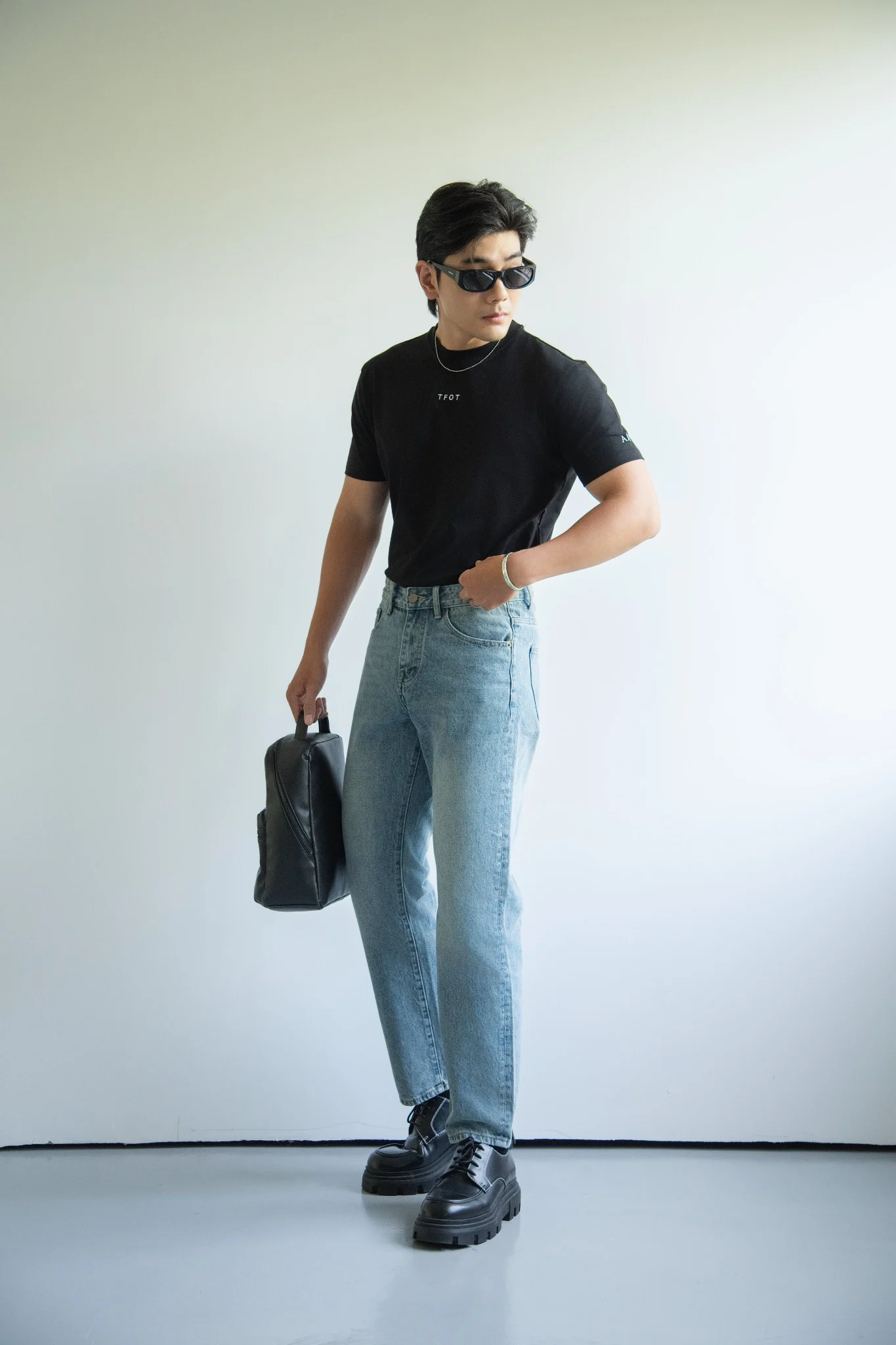  ÁO THUN NAM TL03-REGULAR FIT FIT ĐEN 