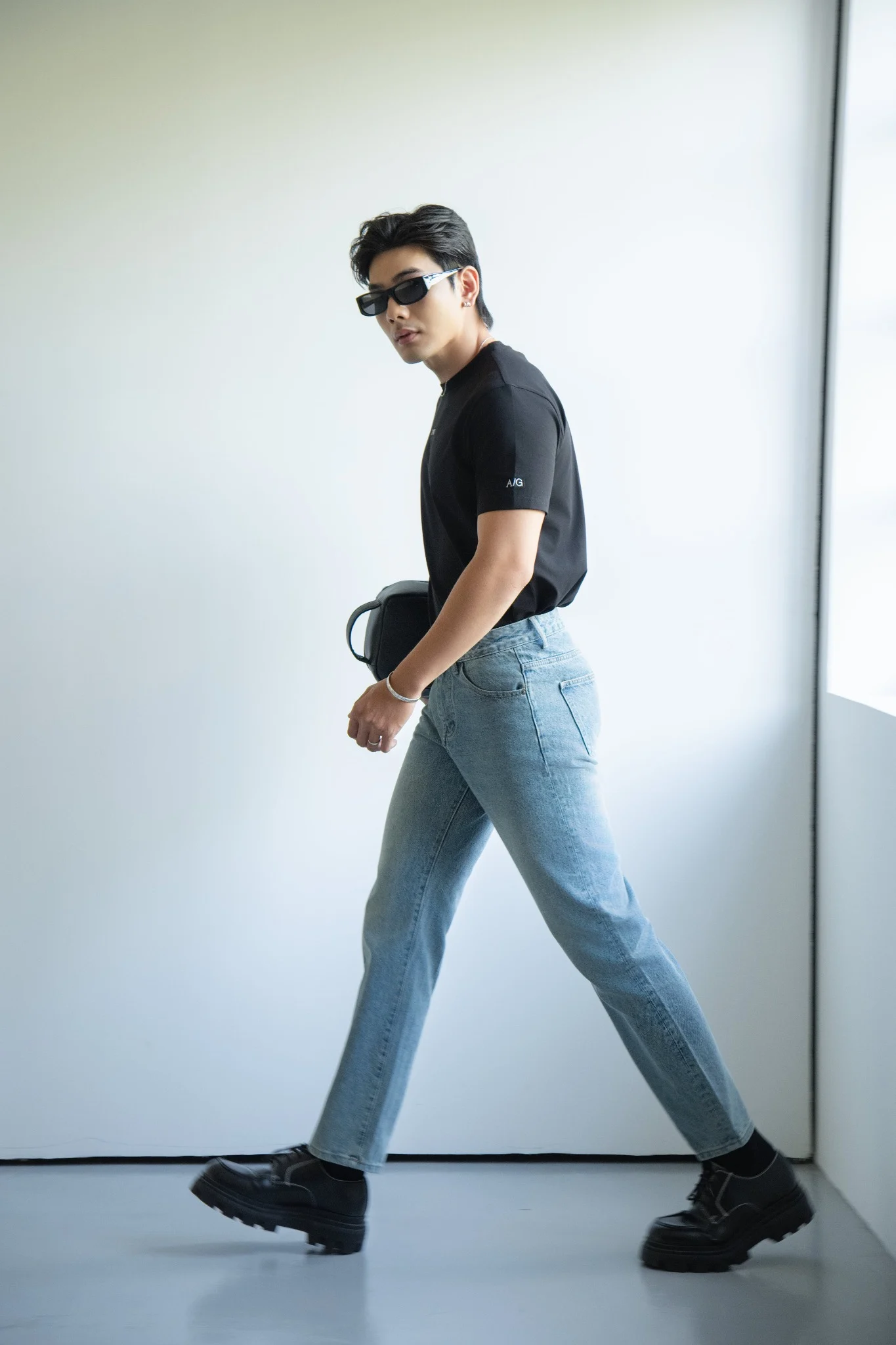  ÁO THUN NAM TL03-REGULAR FIT FIT ĐEN 