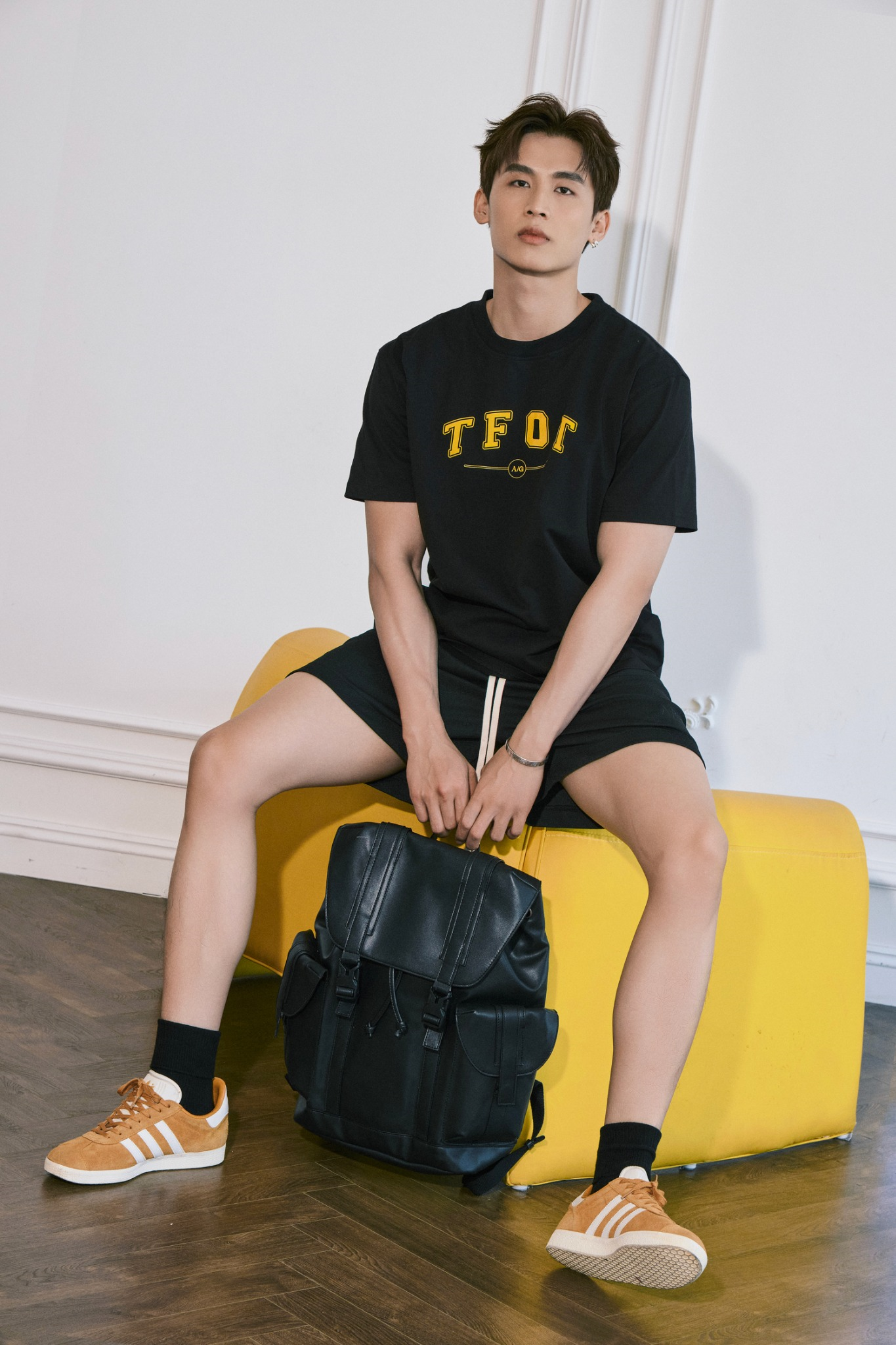  ÁO THUN NAM TL06-LOOSE FIT ĐEN 