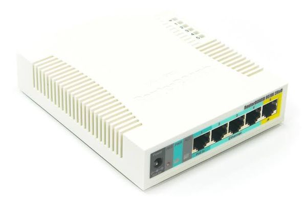 RB951Ui-2HnD Mikrotik SOHO AP, 5 port 10/100 ethernet.