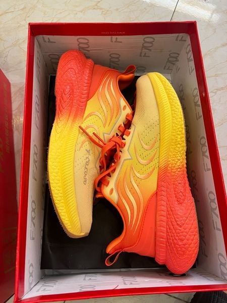  Giầy thể thao F7019 