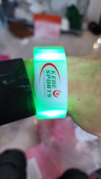  Vòng tay phát sáng 15 màu 