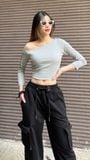  Kenewomen drop one shoulder croptop 