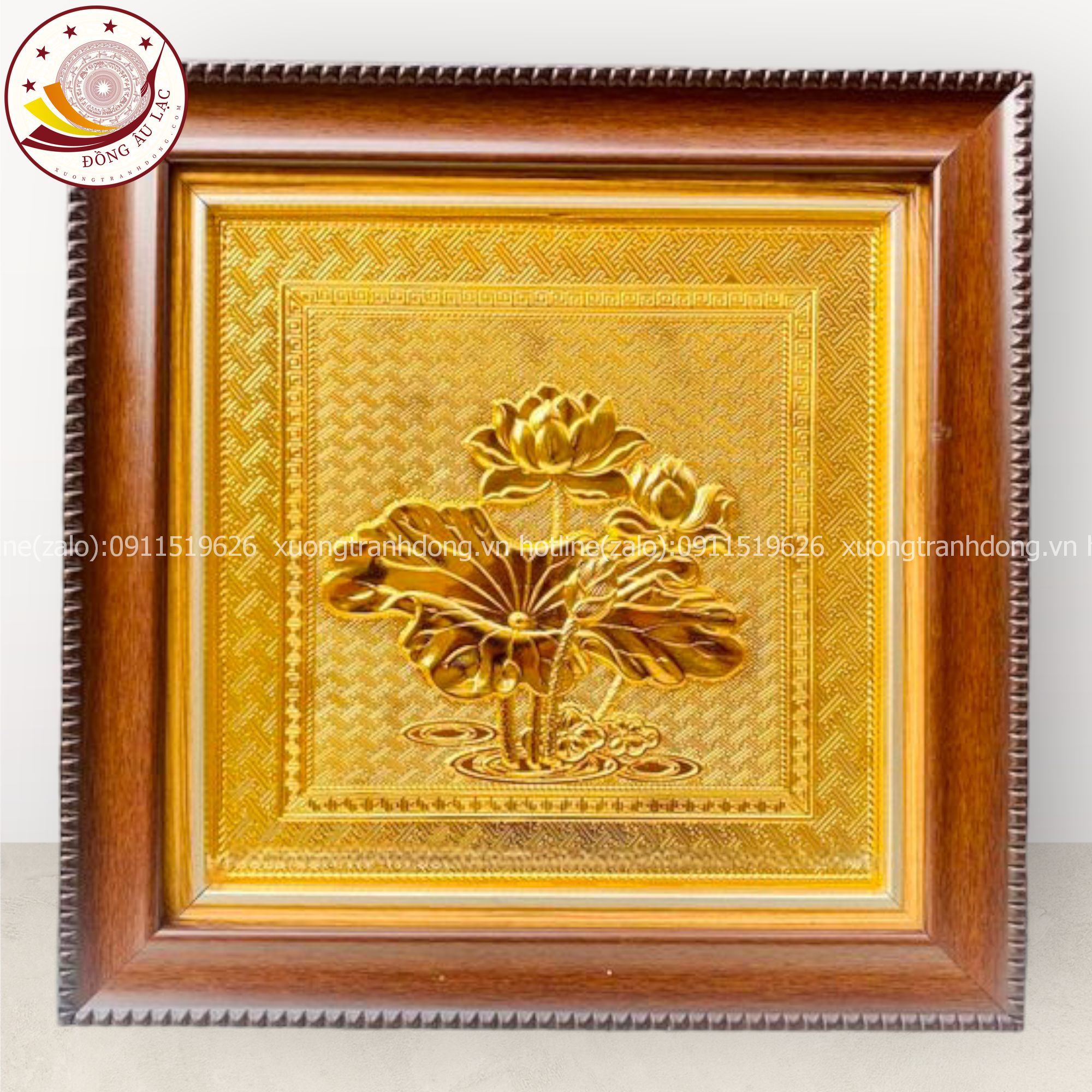 tranh qua tang hoa sen dong vang ma vang 24k de ban kich thuoc 30x30cm mau 2 xuong tranh dong