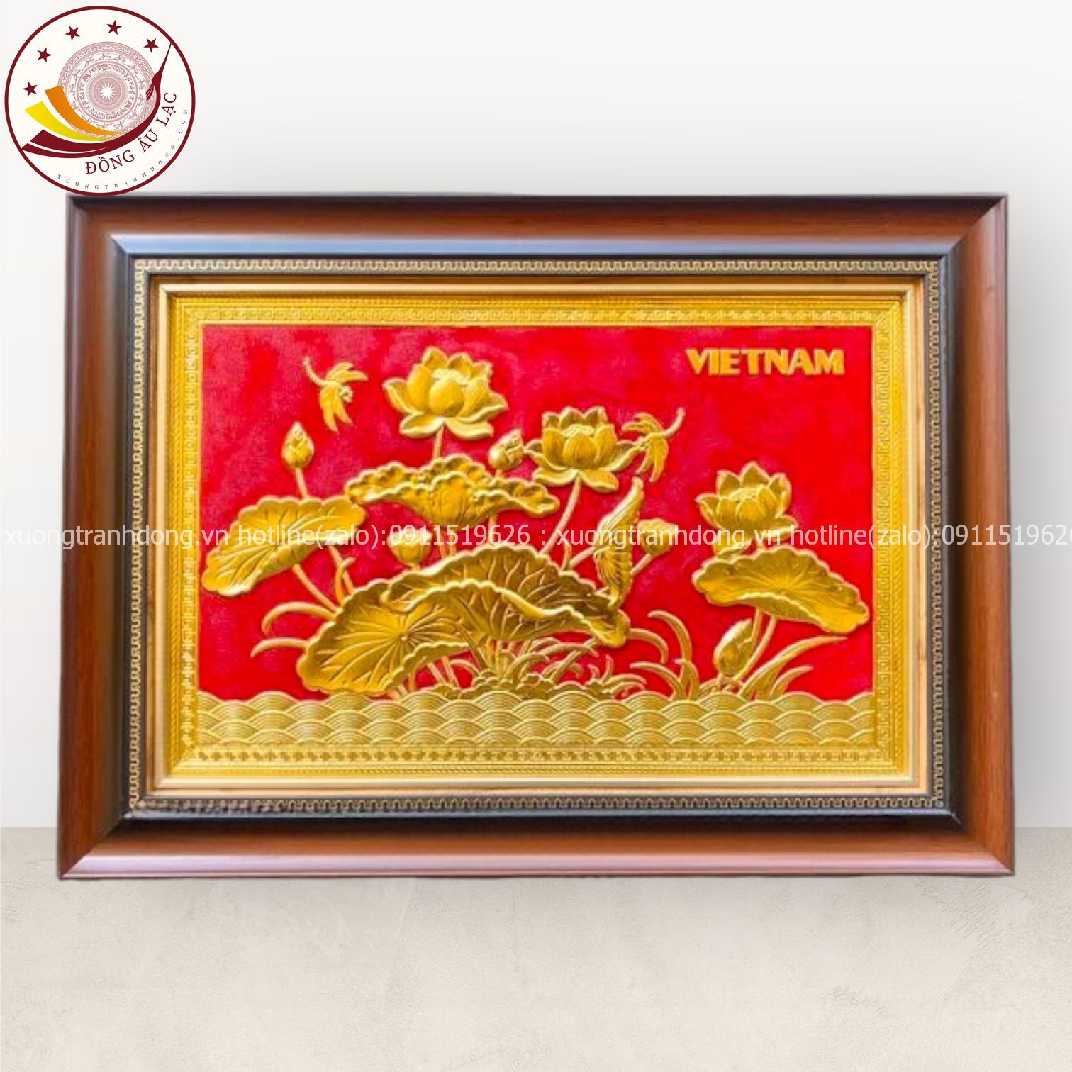 tranh qua tang hoa sen dong vang dat vang cong nghiep kich thuoc 38x54cm mau 1 xuong tranh dong