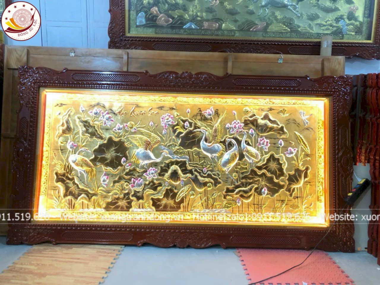 tranh sen hac dong vang dat vang bac ve mau khung duc 1m7x90cm xuong tranh dong
