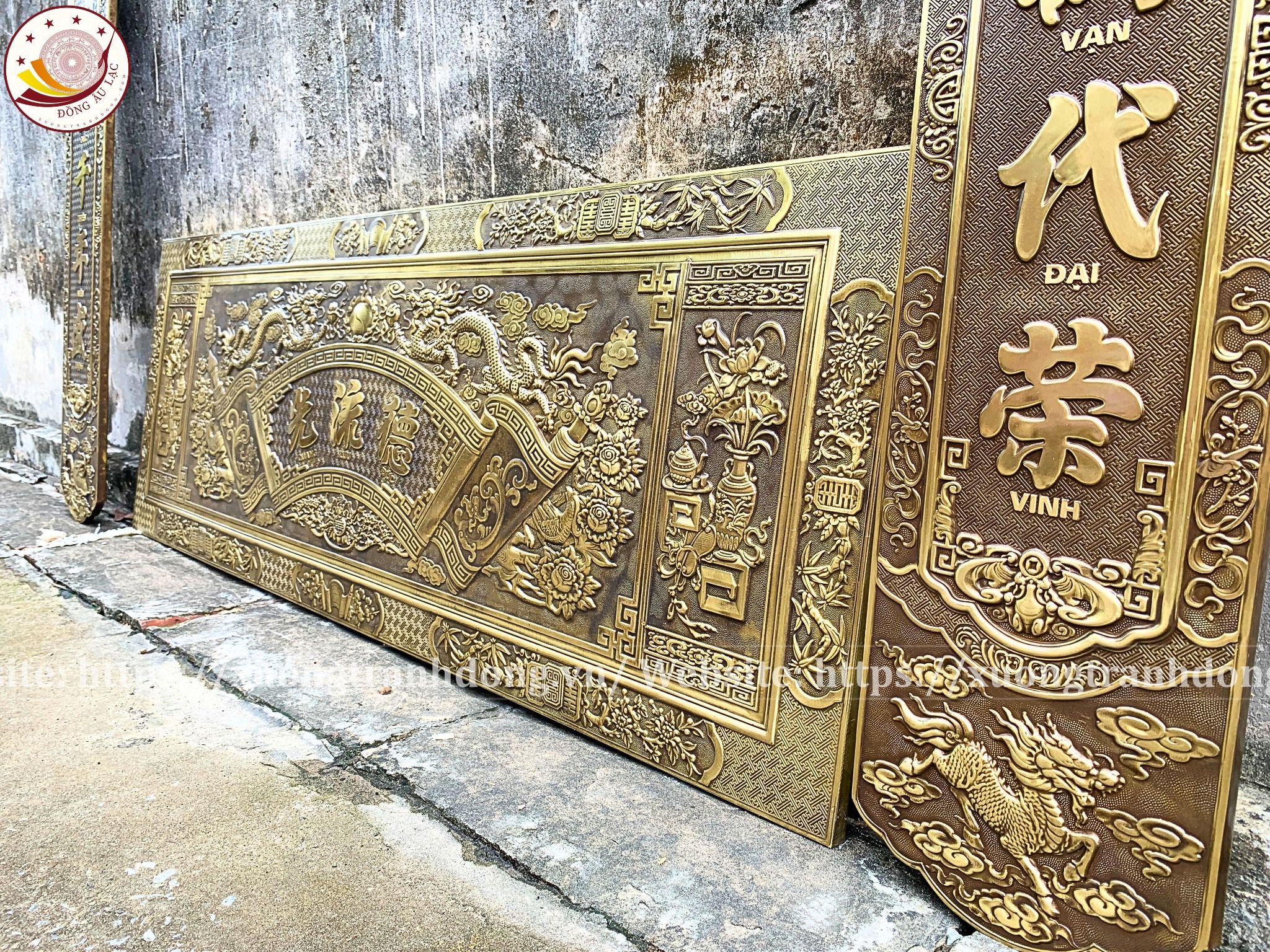 dai tu cau doi dong vang 155cm xuong tranh dong