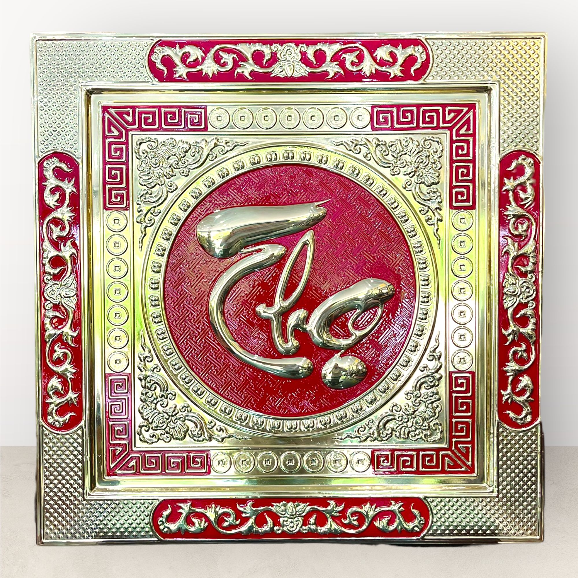 tranh qua tang chu tho bang dong vang khung dong kich thuoc 70x70cm mau 2 xuong tranh dong