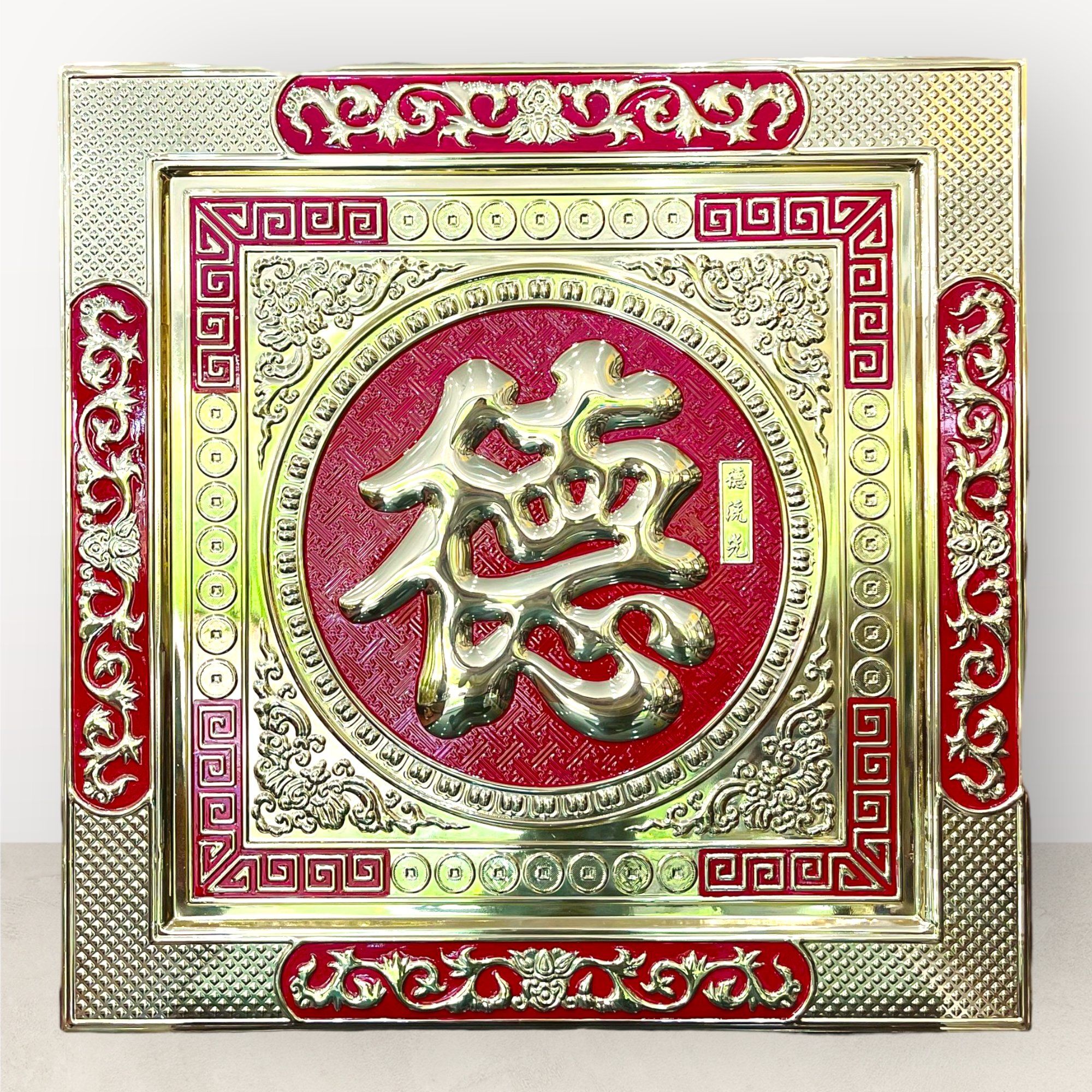 tranh qua tang chu duc bang dong vang khung dong kich thuoc 70x70cm mau 1 xuong tranh dong