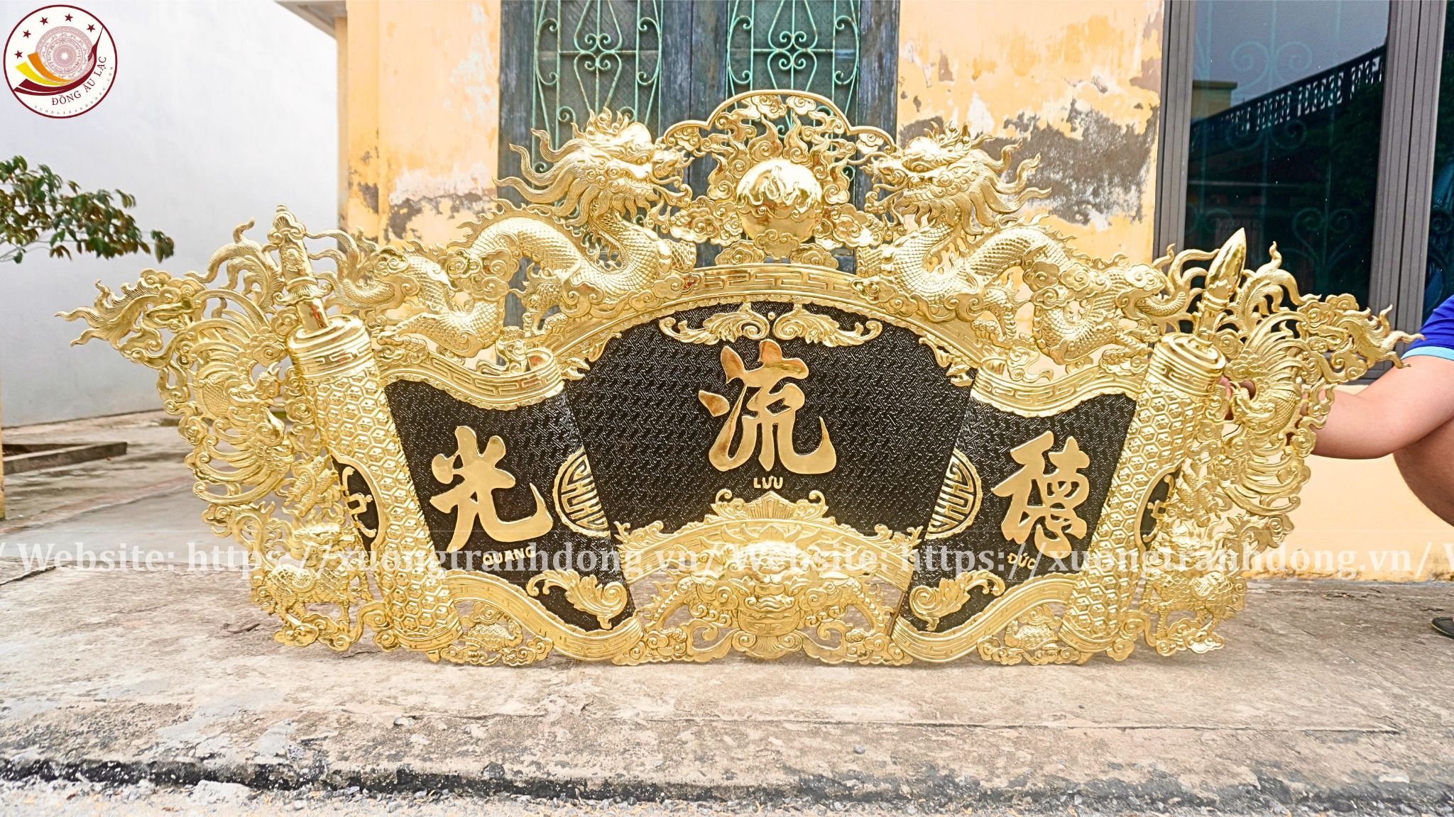 cuon thu cau doi dong vang 176cm xuong tranh dong