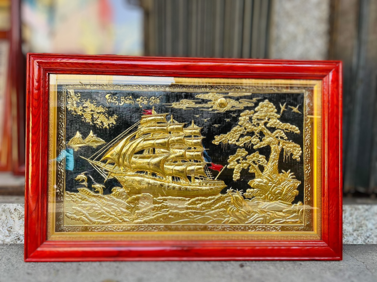 tranh qua tang thuan buom xuoi gio dong vang dat vang kich thuoc 72x112cm mau 1 xuong tranh dong