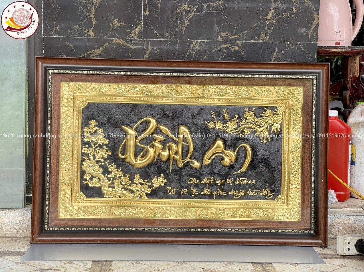 tranh qua tang chu binh an bang dong vang dat vang 24k kich thuoc 50x80cm mau 2 xuong tranh dong