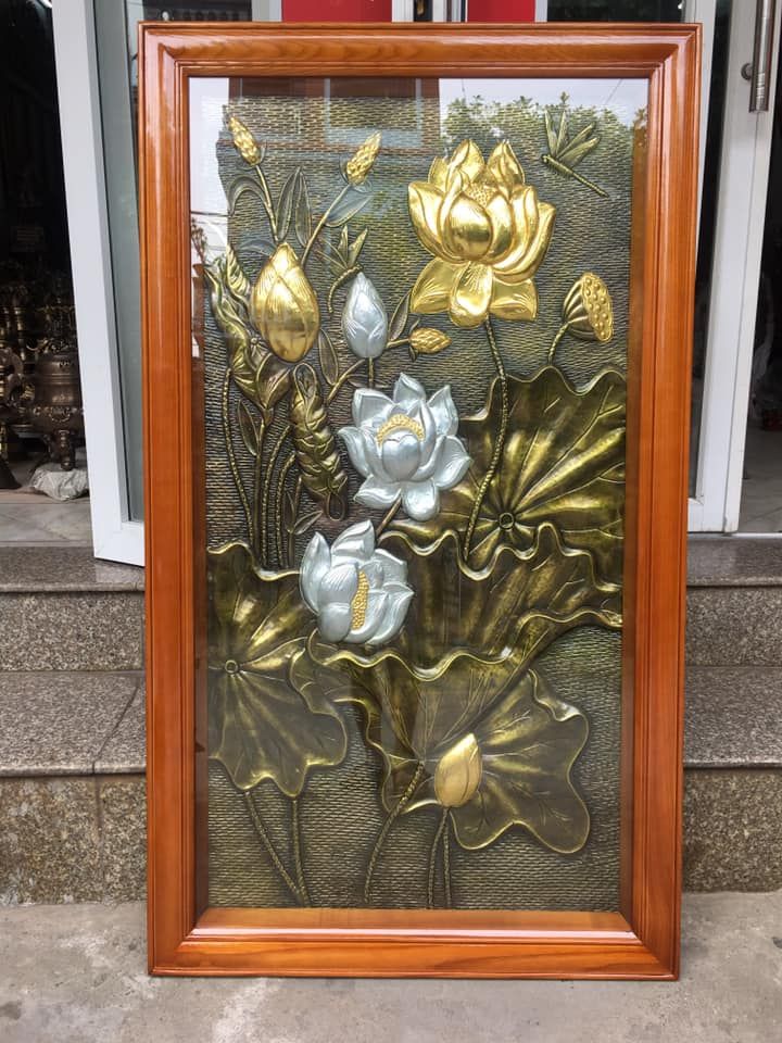 tranh hoa sen dong vang dat vang bac 1m39x79cm xuong tranh dong